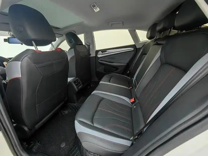 Volkswagen Lamando 2023 из CN, фото 10
