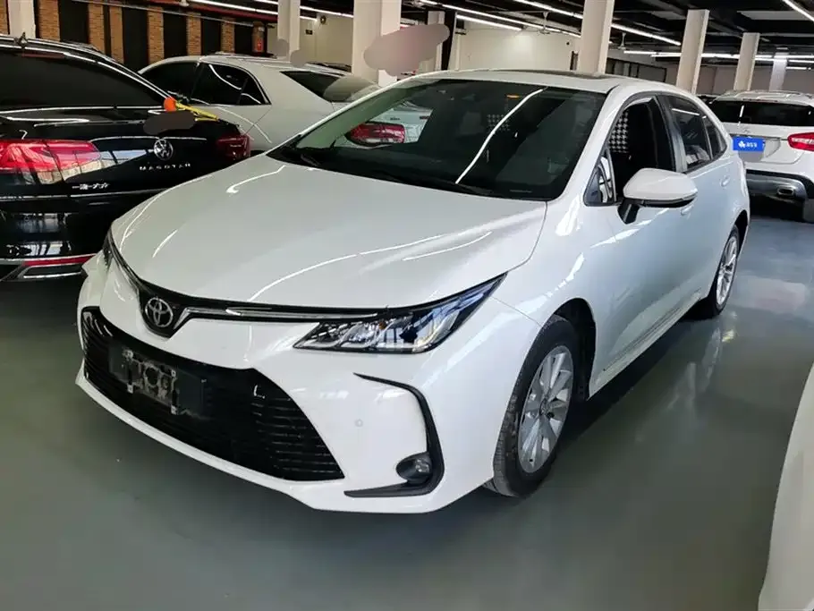 Toyota Corolla 2022 из CN, фото 1