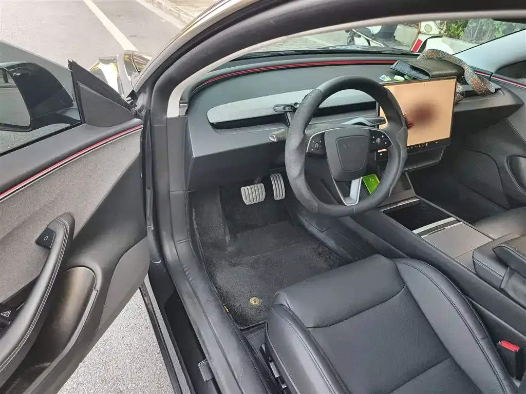 Tesla Model 3 — фото 2