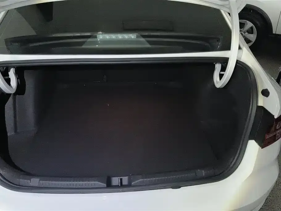 Volkswagen Lavida 2022 из CN, фото 3