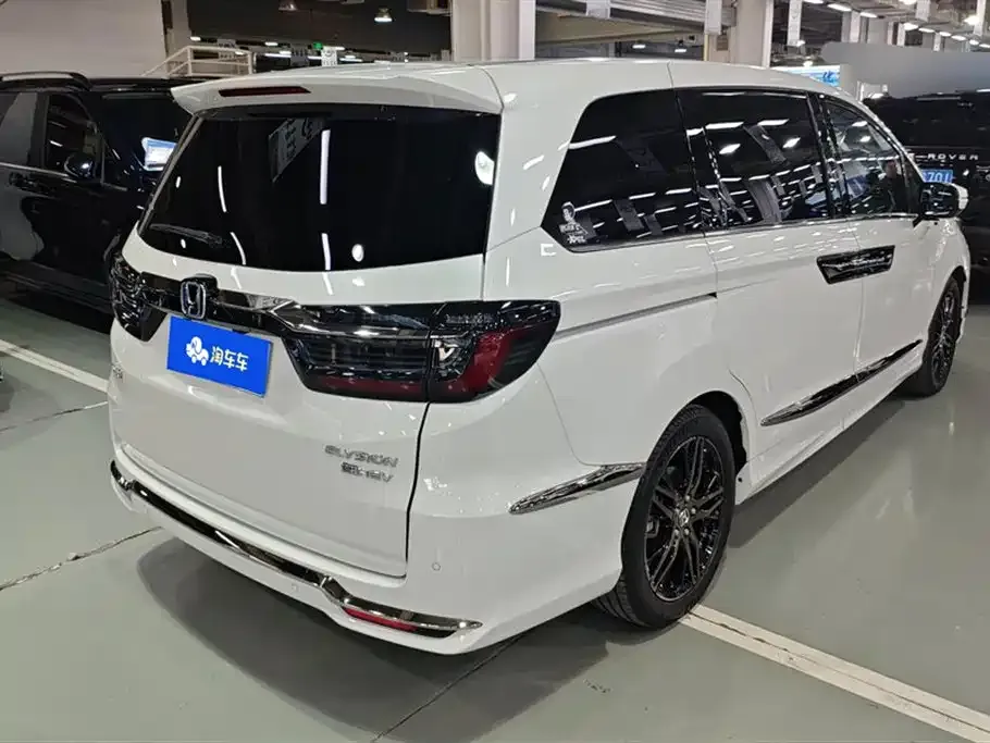 Honda Elysion 2023 из CN, фото 9