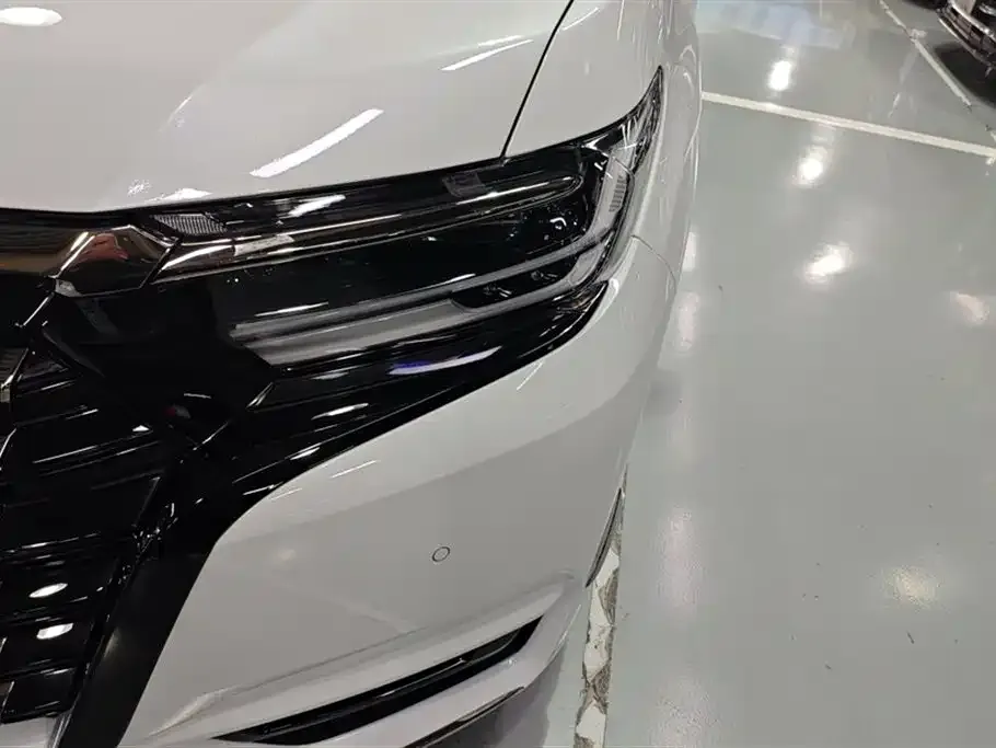 Honda Elysion 2023 из CN, фото 6