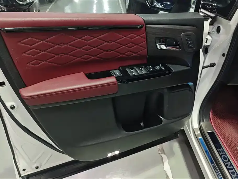 Honda Elysion 2023 из CN, фото 4