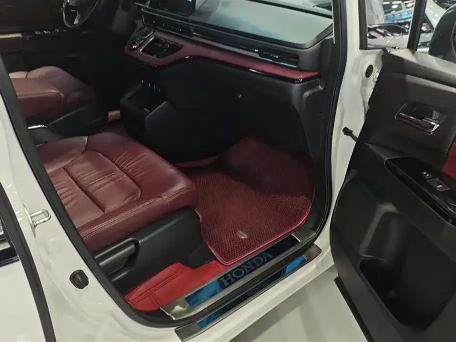 Honda Elysion 2023 из CN, фото 8