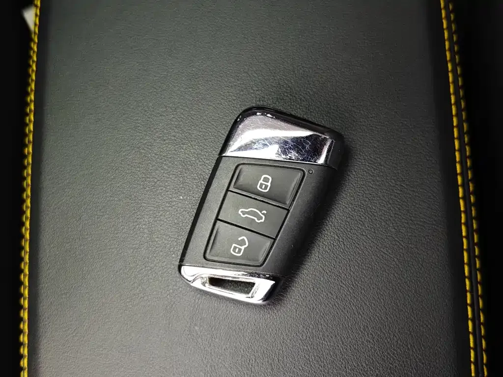 Volkswagen CC 2022 из CN, фото 9