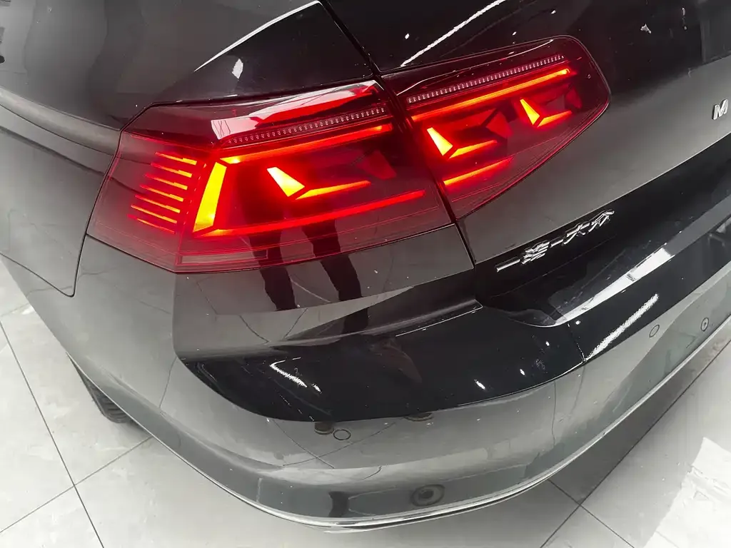 Volkswagen Magotan 2025 из CN, фото 4