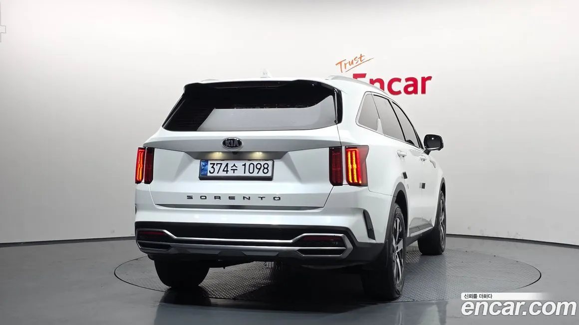 Kia Sorento — фото 5