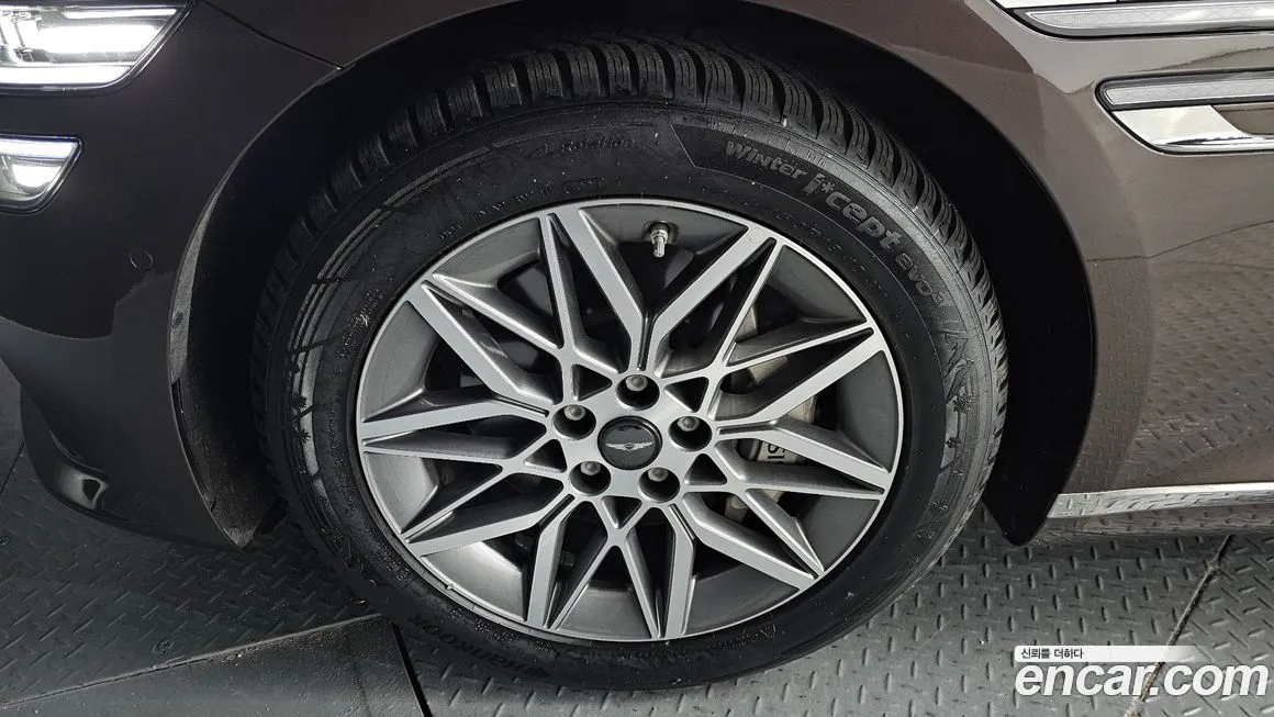 Genesis G80 — фото 10