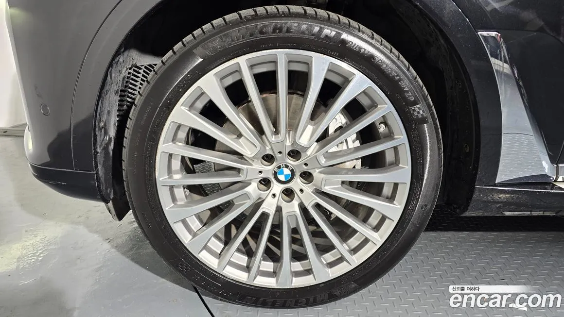 BMW X7 2021 из KR, фото 8