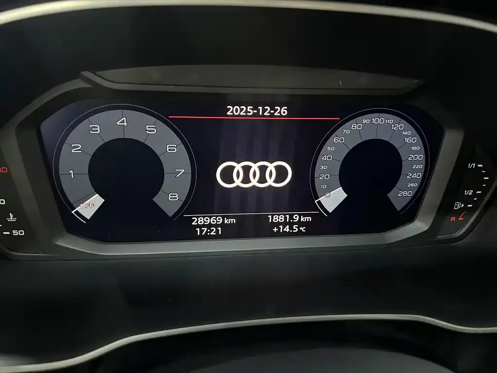 Audi Q3 2021 из CN, фото 10