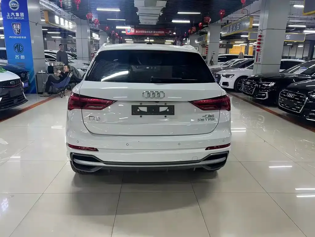 Audi Q3 2021 из CN, фото 6
