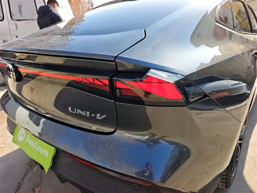 Changan UNI-V 2023 из CN, фото 5