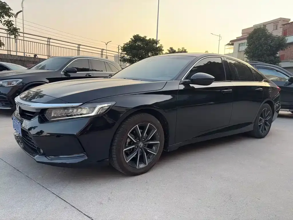Honda Inspire — фото 1