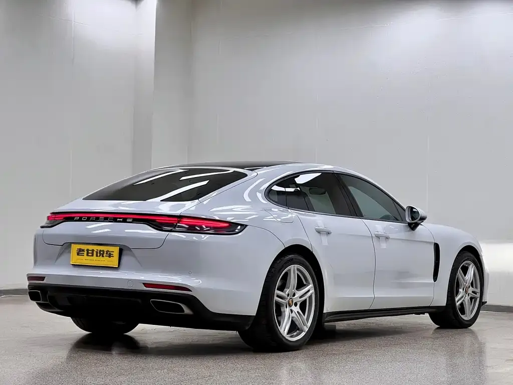 Porsche Panamera — фото 6