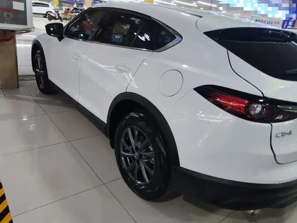 Mazda CX-4 2021 из CN, фото 2