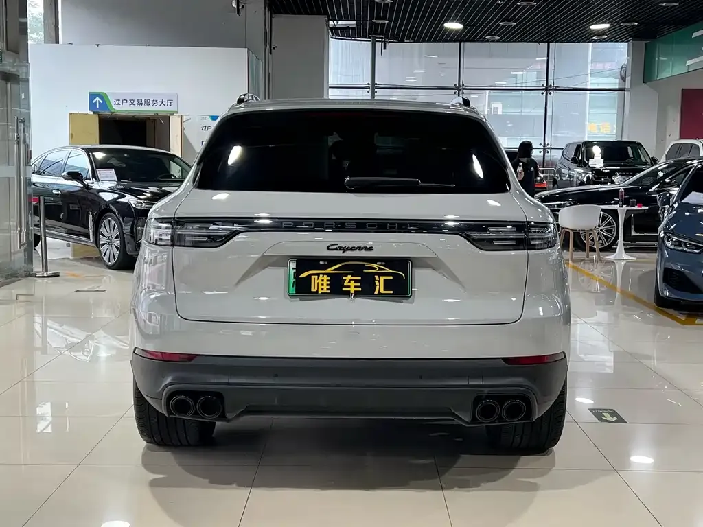 Porsche Cayenne Hybrid — фото 6