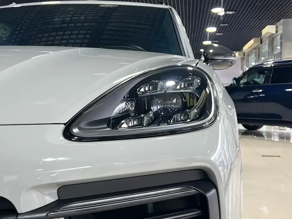 Porsche Cayenne Hybrid — фото 2