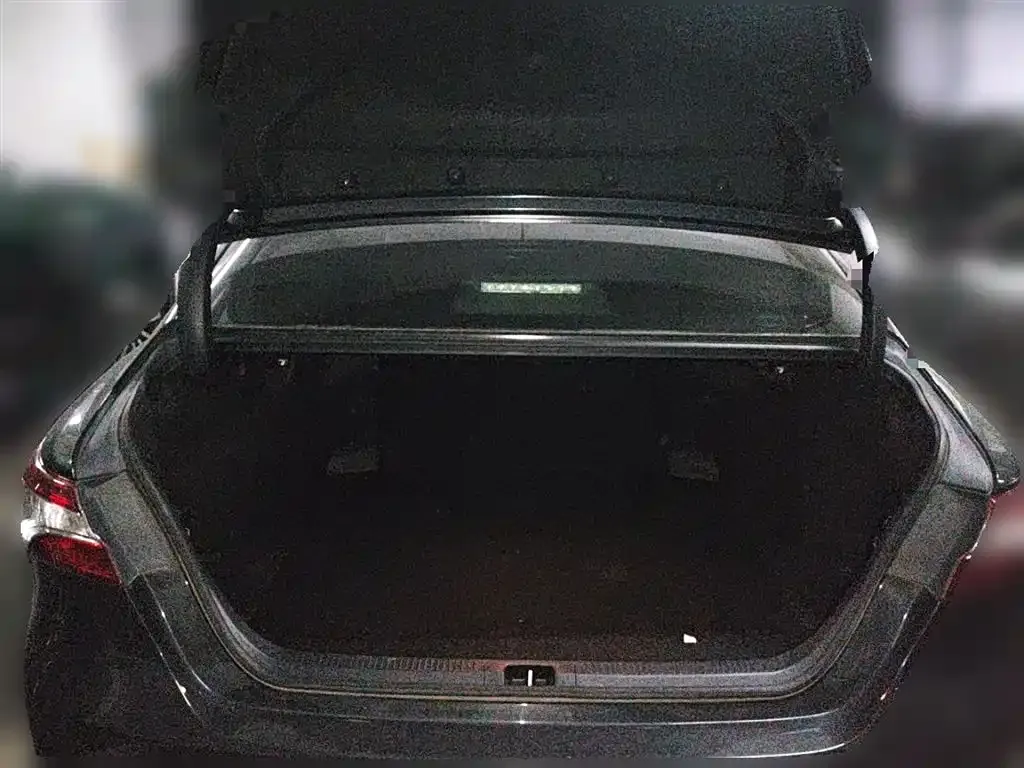 Toyota Camry 2023 из CN, фото 10