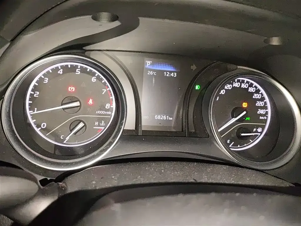 Toyota Camry 2023 из CN, фото 4