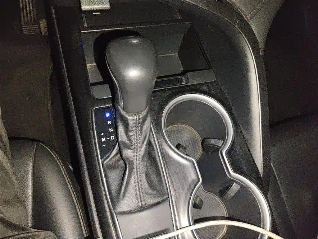Toyota Camry 2023 из CN, фото 7