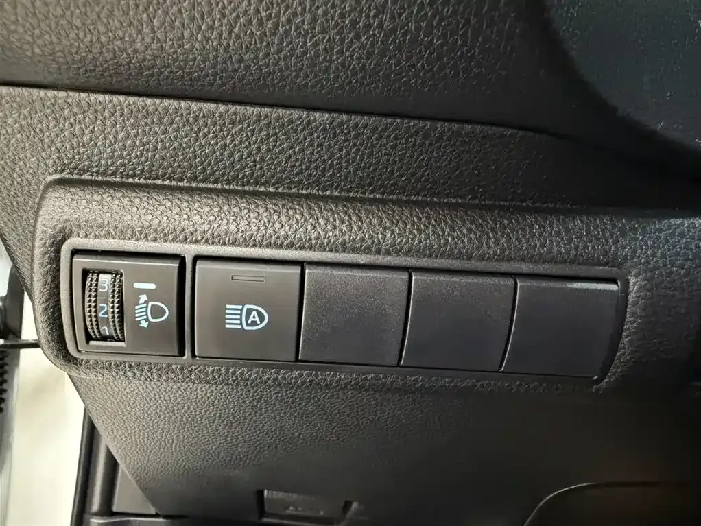 Toyota Levin 2021 из CN, фото 8