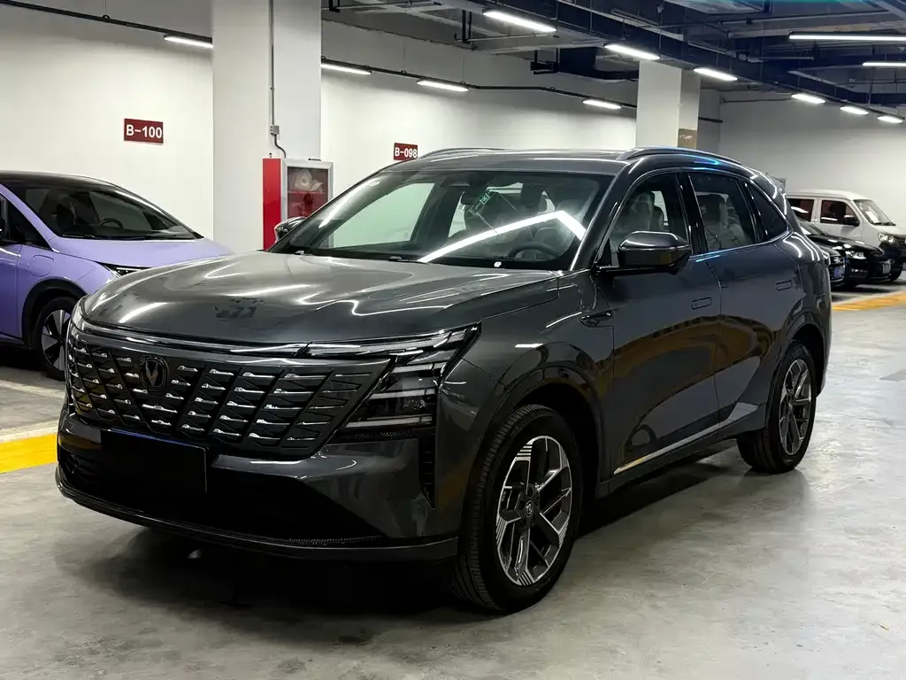 Changan CS75PLUS — фото 1
