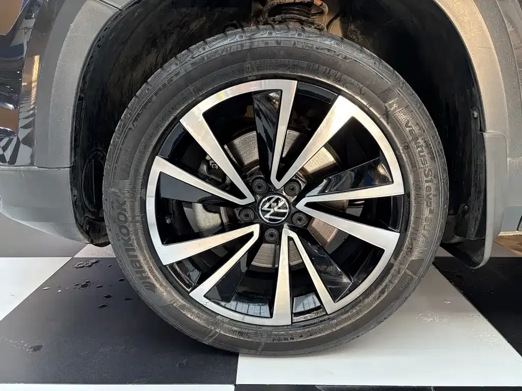 Volkswagen Tharu — фото 4
