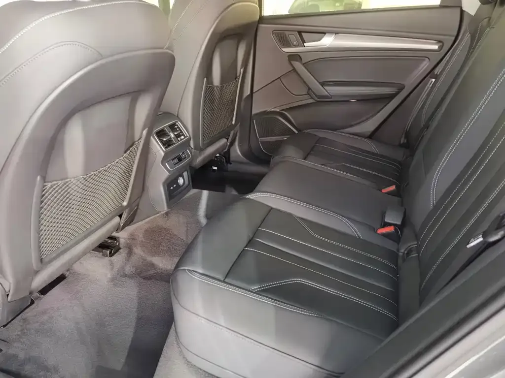 Audi Q5L 2022 из CN, фото 4