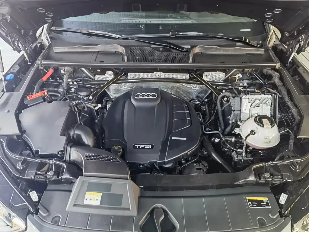Audi Q5L 2022 из CN, фото 8