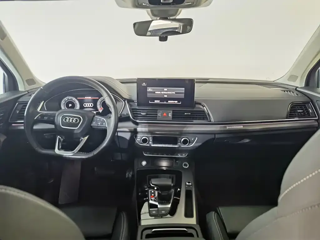 Audi Q5L 2022 из CN, фото 2