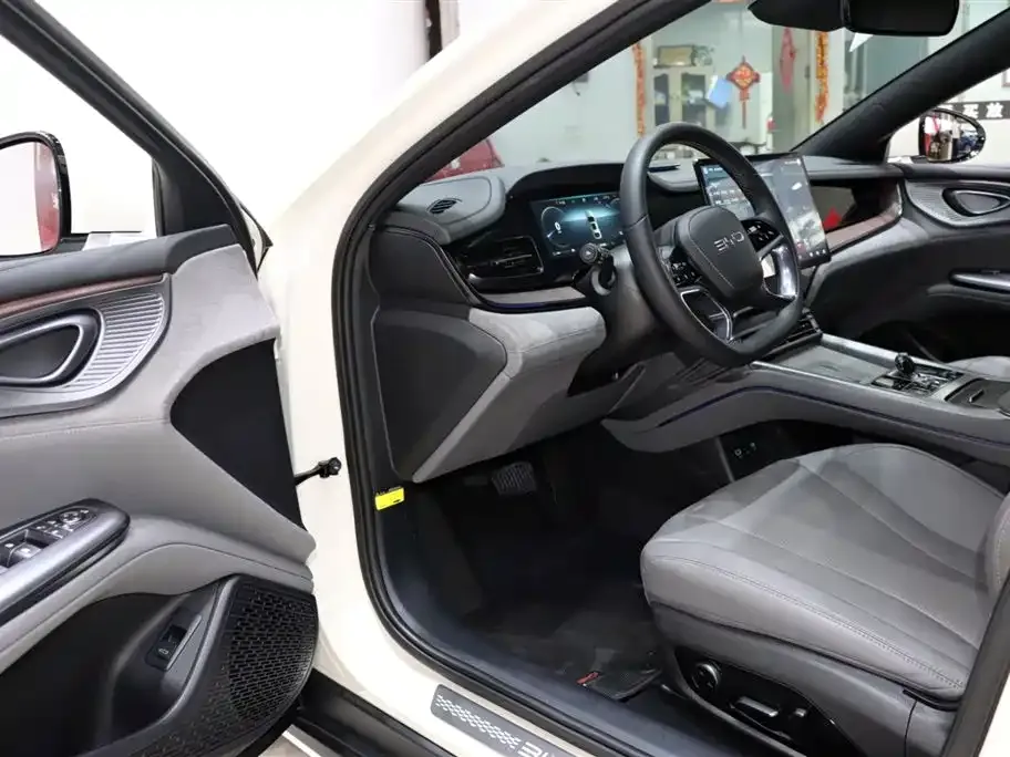 BYD Seal — фото 9