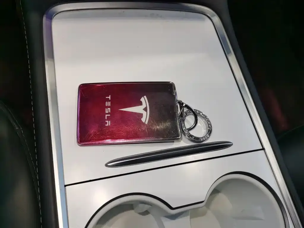 Tesla Model Y 2021 из CN, фото 10