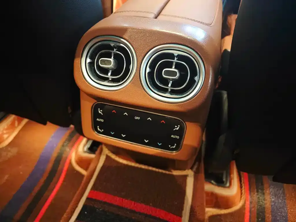 Mercedes-Benz GLC 2024 из CN, фото 5