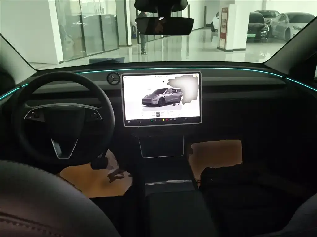 Tesla Model Y 2025 из CN, фото 4