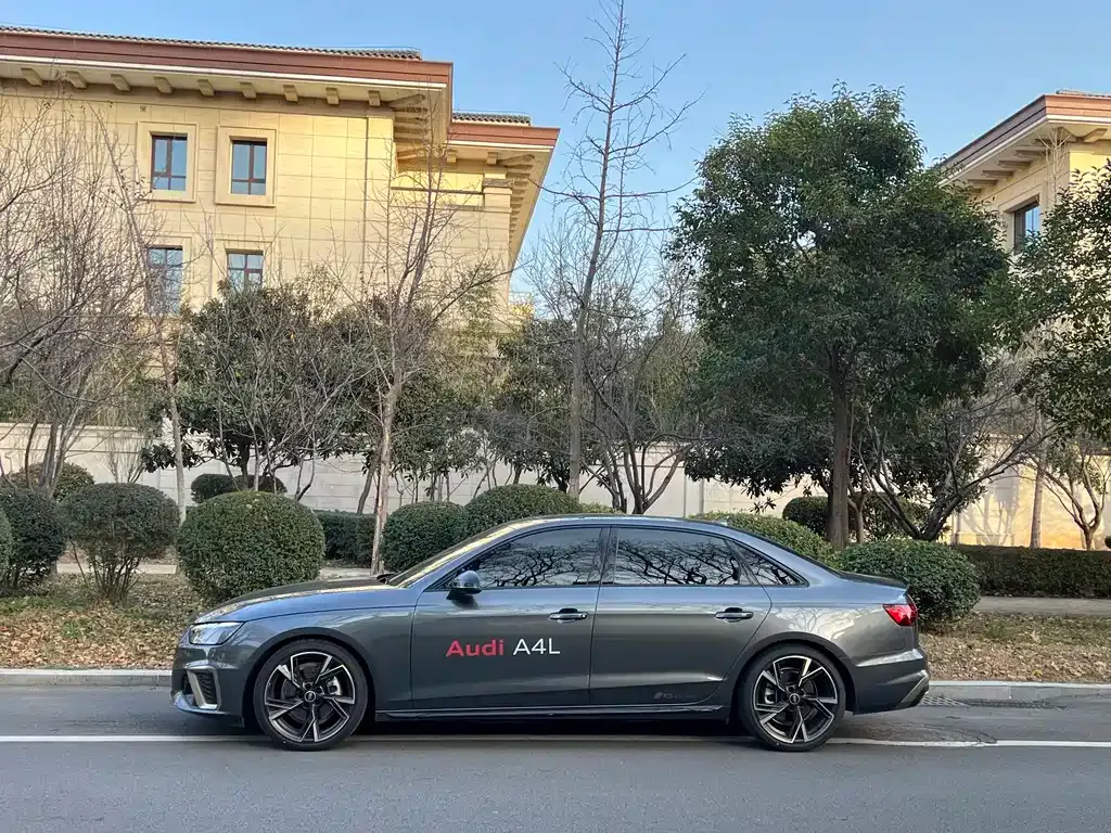 Audi A4L 2024 из CN, фото 6