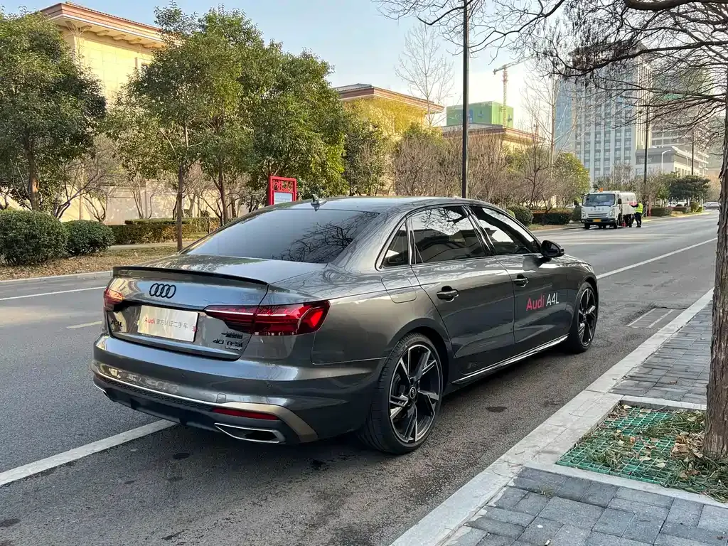 Audi A4L 2024 из CN, фото 8