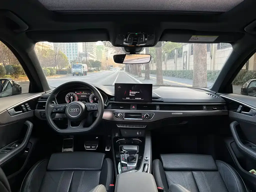 Audi A4L 2024 из CN, фото 3