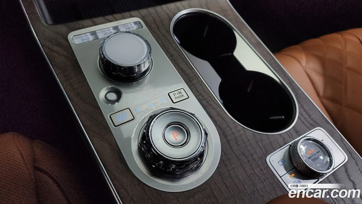 Genesis GV80 — фото 9