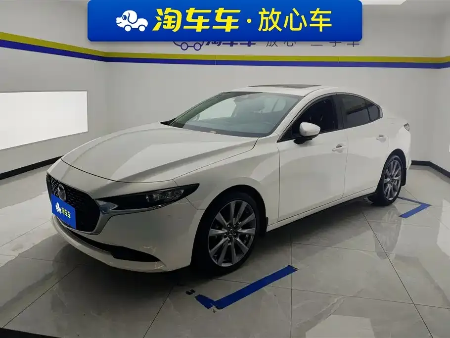 Mazda 3 Axela 2023 из CN, фото 1