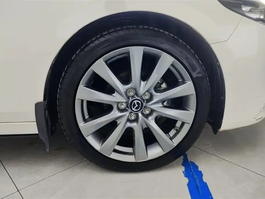 Mazda 3 Axela 2023 из CN, фото 6