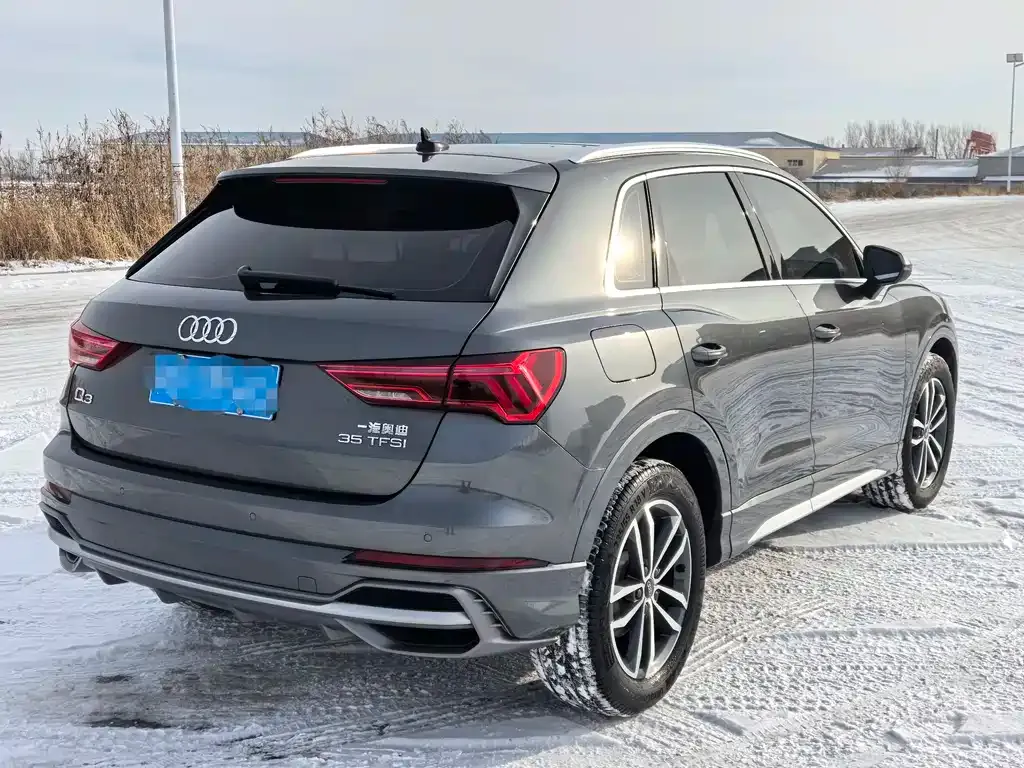 Audi Q3 2023 из CN, фото 8
