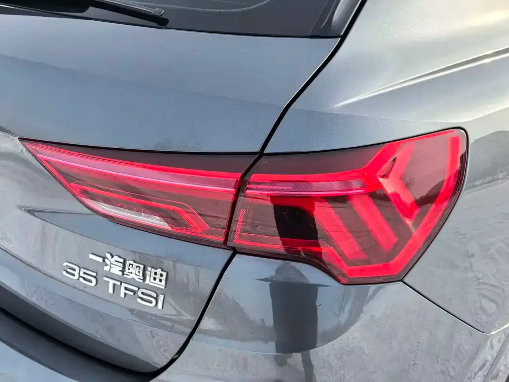 Audi Q3 2023 из CN, фото 6
