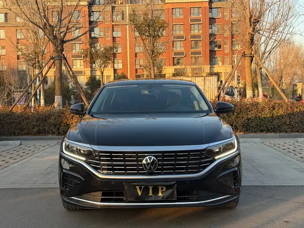 Volkswagen Passat 2023 из CN, фото 1