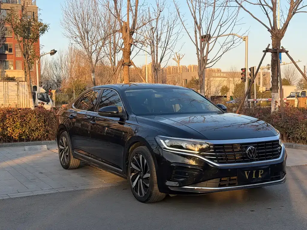Volkswagen Passat 2023 из CN, фото 10