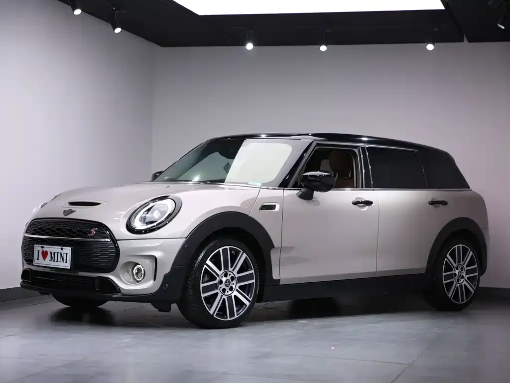 MINI Clubman — фото 3