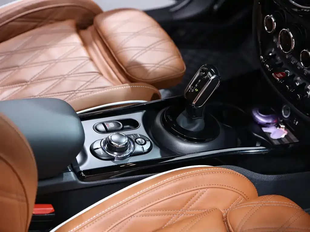 MINI Clubman — фото 10