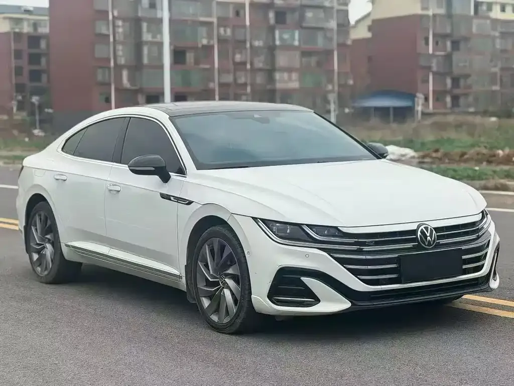 Volkswagen CC 2023 из CN, фото 3