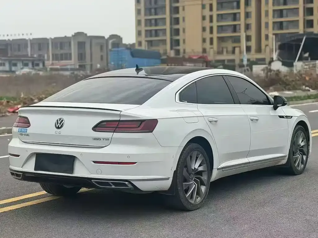 Volkswagen CC 2023 из CN, фото 6