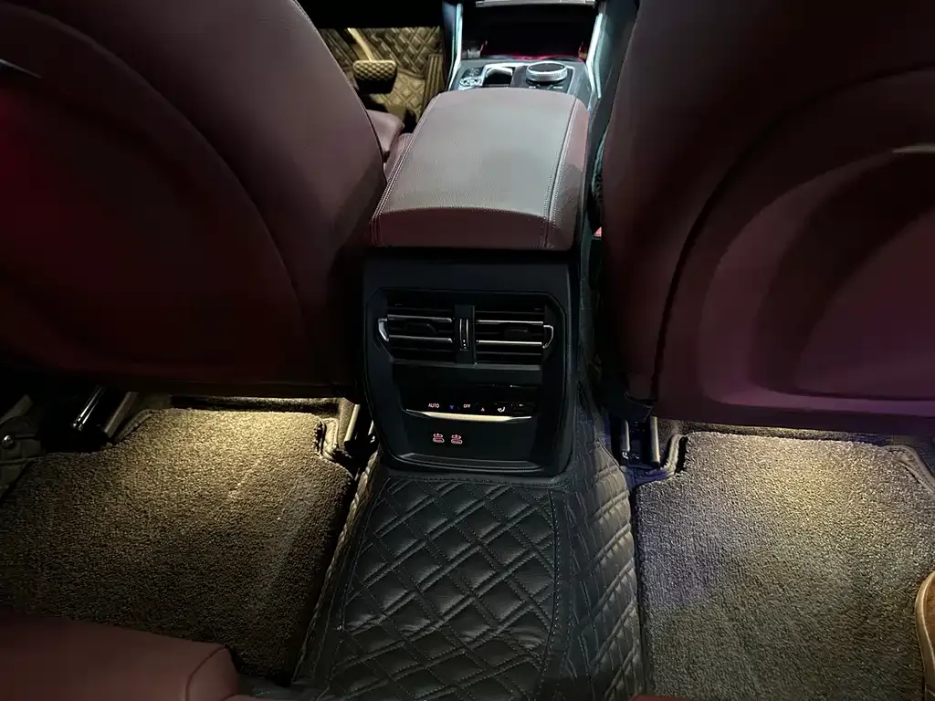BMW 3 Series 2025 из CN, фото 4