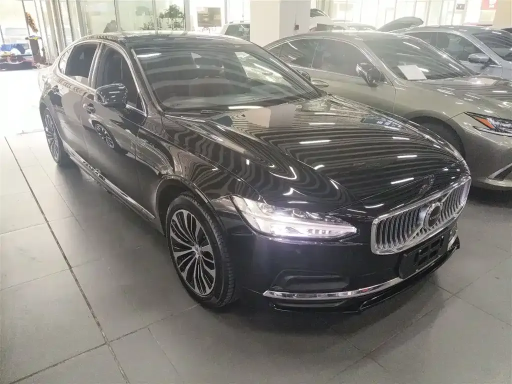 Volvo S90 2024 из CN, фото 4